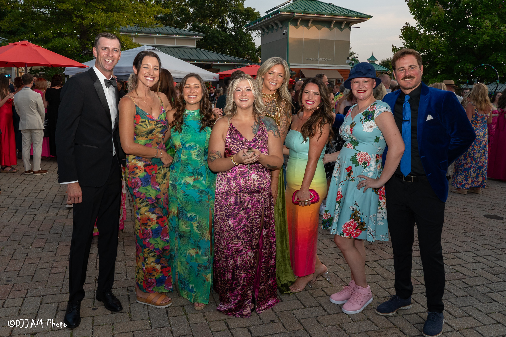 group photo of friends at zoofari