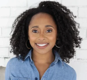 Rae Wynn Grant headshot