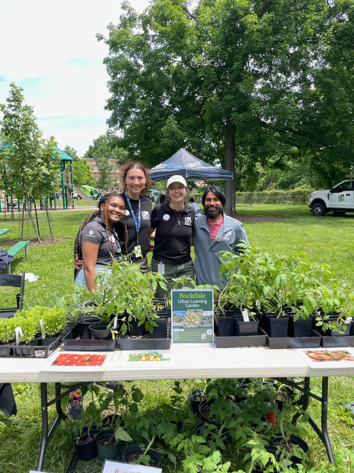 americorps volunteers promoting food security at avondale family fun day