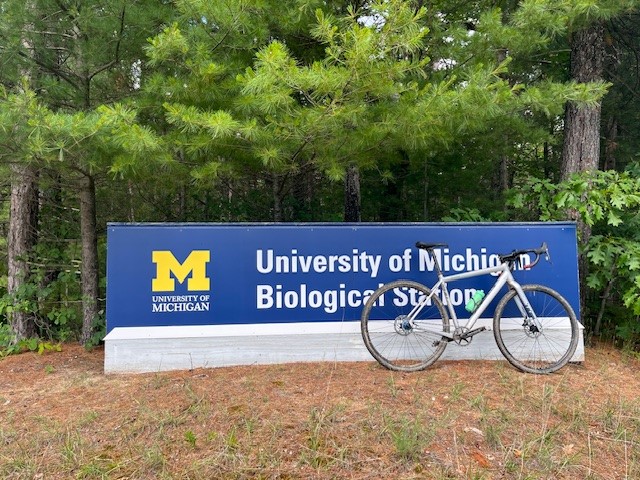 UM sign with a bicycle
